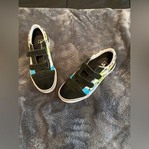 Vans (Velcro)
